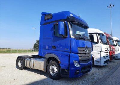 Lamirs inter-axis curtain