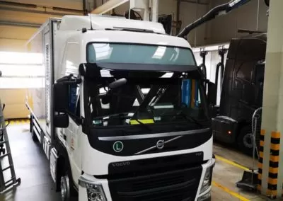 produkcją spojlerów, kabin sypialnych