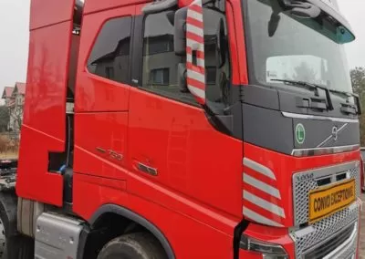 produkcją spojlerów, podwyższeń dachowych, kabin sypialnych