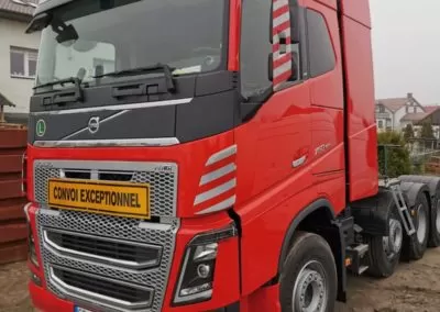 produkcją spojlerów, podwyższeń dachowych